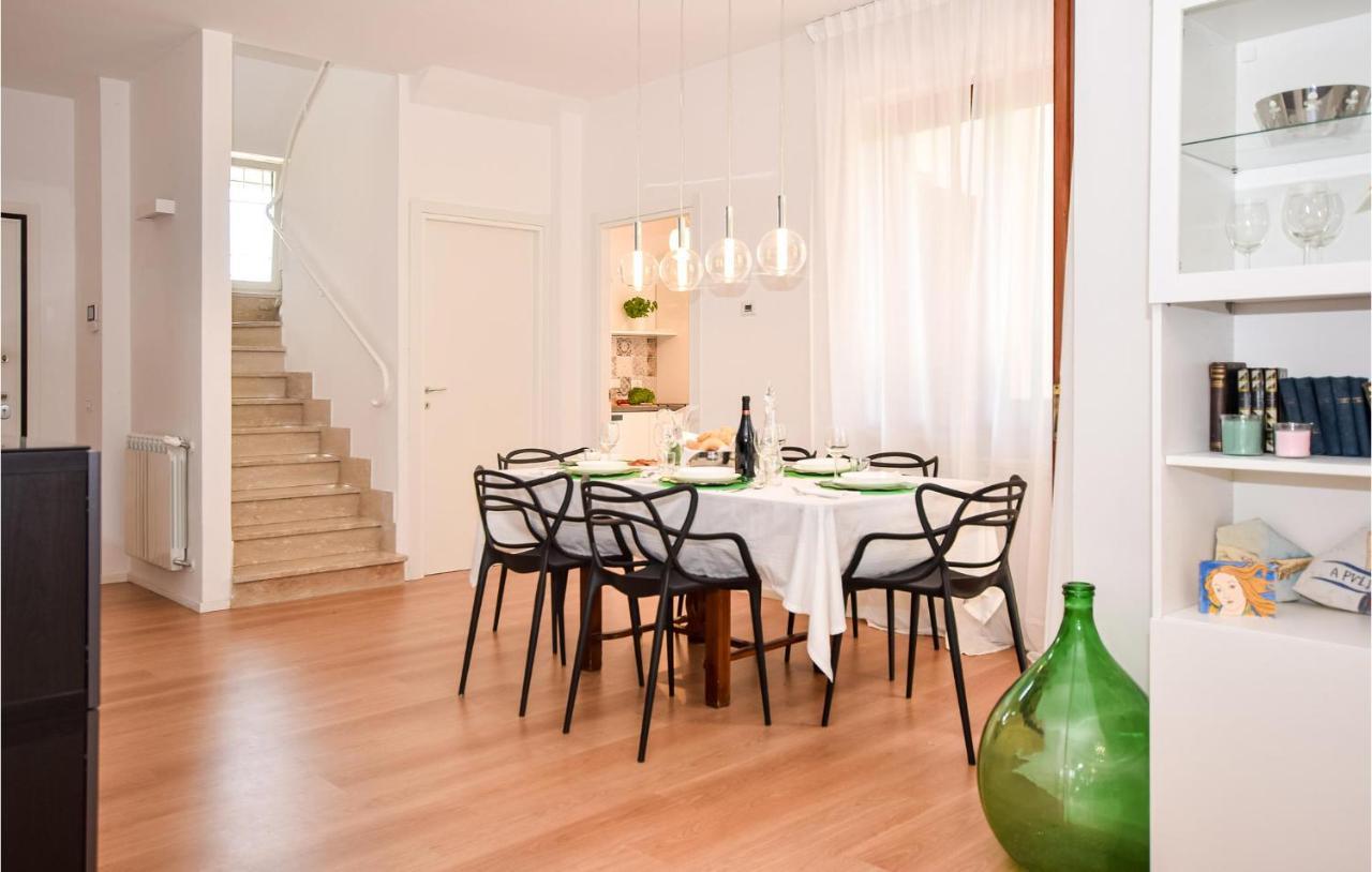 Cozy Home In Anguillara Sabazia With Kitchenette Exteriér fotografie