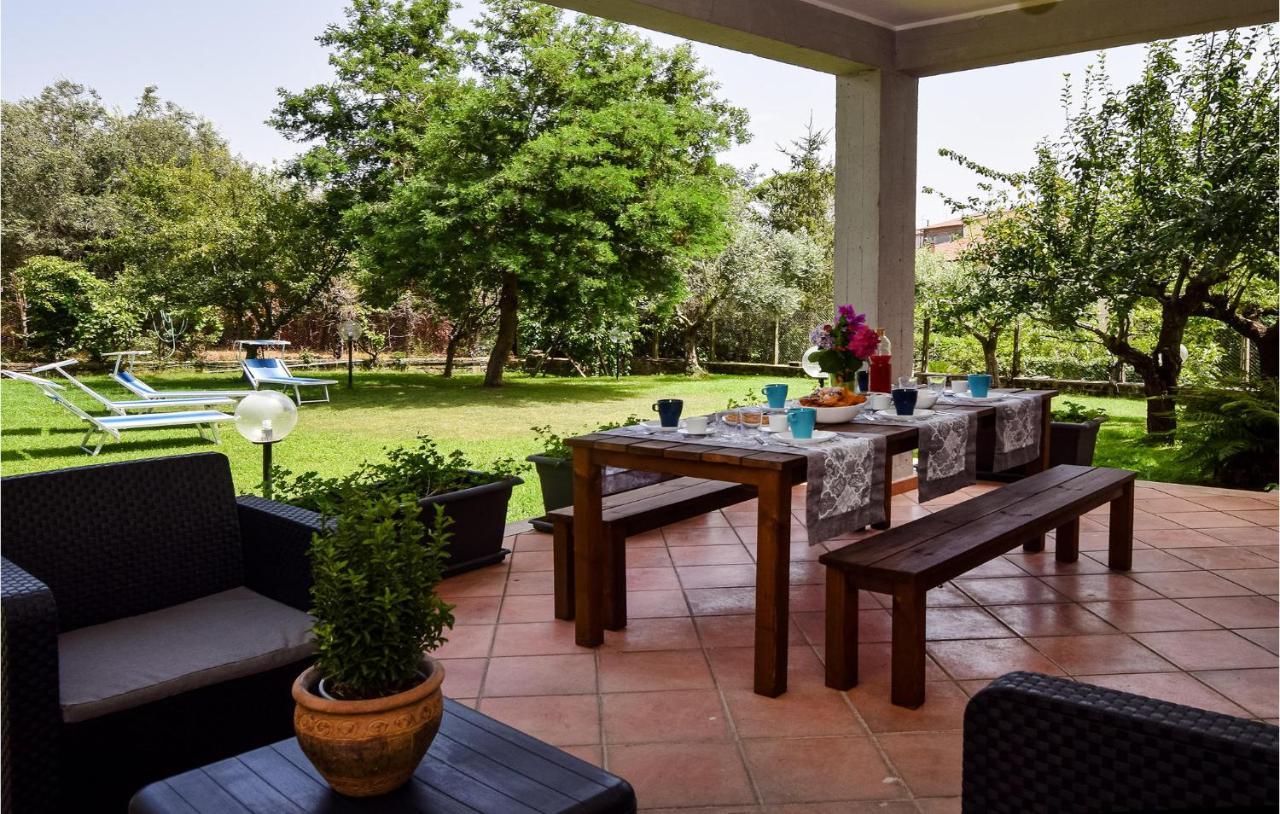 Cozy Home In Anguillara Sabazia With Kitchenette Exteriér fotografie